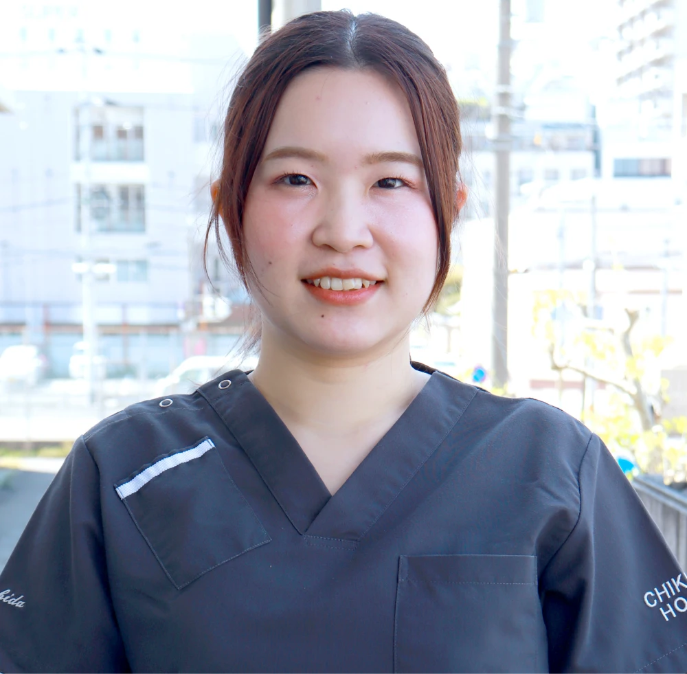 町田彩佳先生の紹介写真