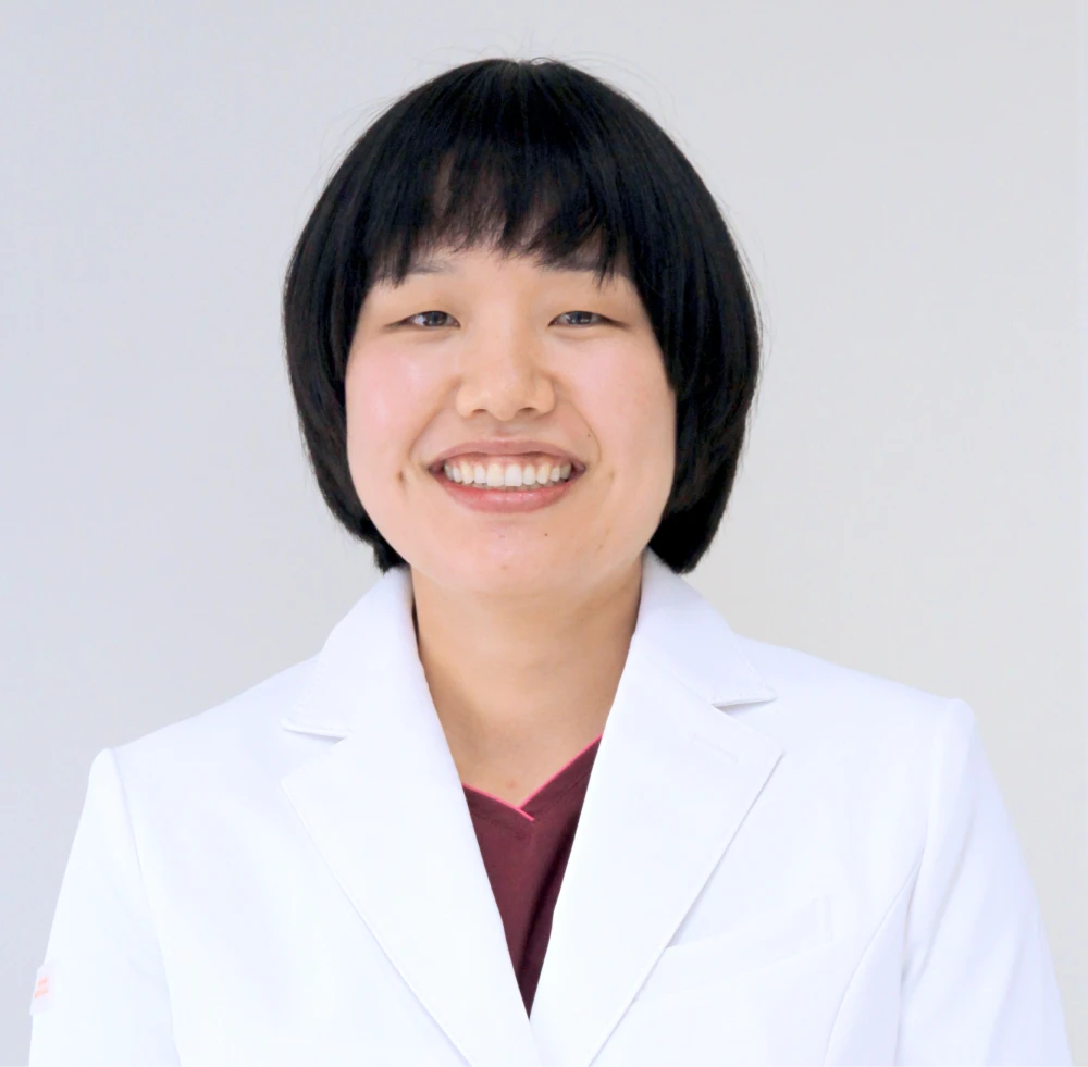 笹岡奈緒先生の紹介写真