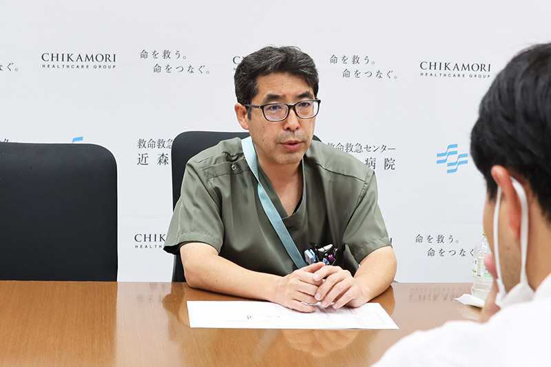 取材を受ける石田医師